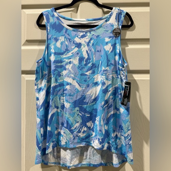 Nottibianche Other - Blue and White Abstract Sleeveless tank top and shorts